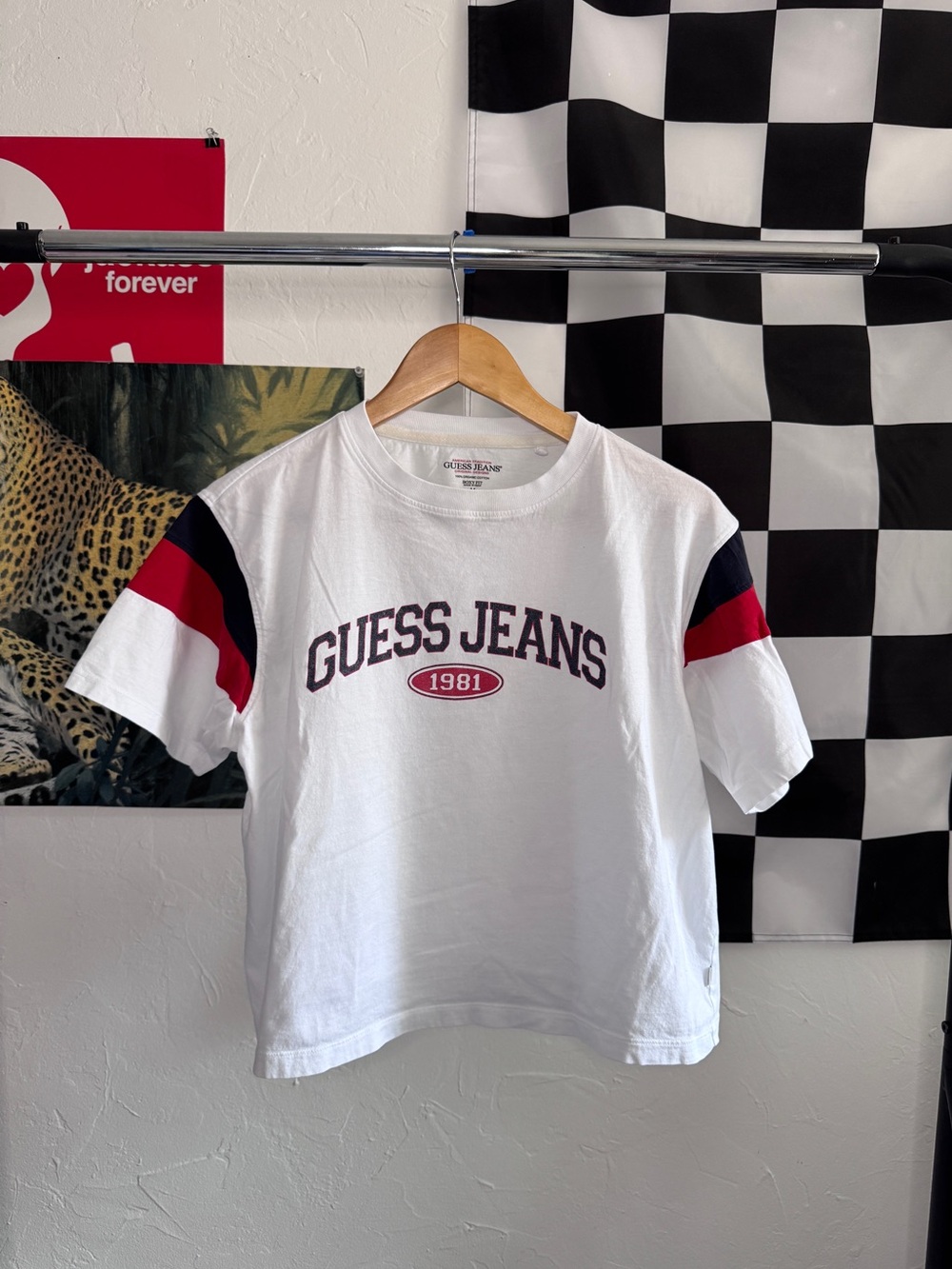 Guess Jeans Boxy Crop Top